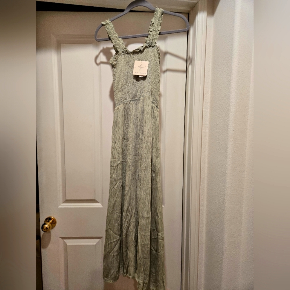 Sage Green Maxi Dress, Size S/M